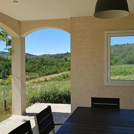 Le De Berignac Holiday home *
