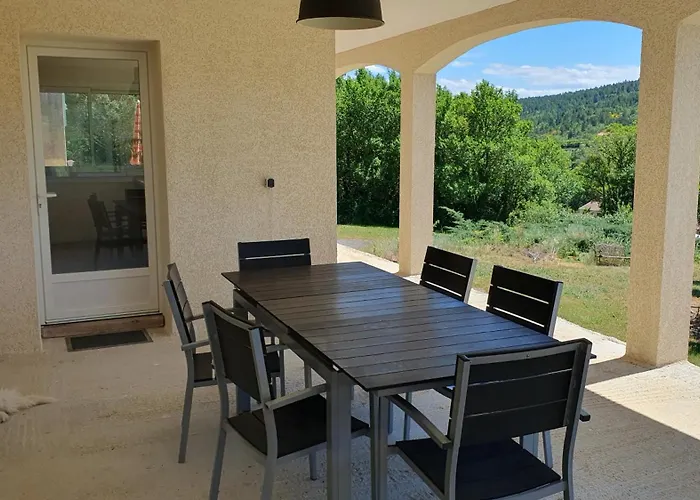 Le De Berignac Nyaraló *